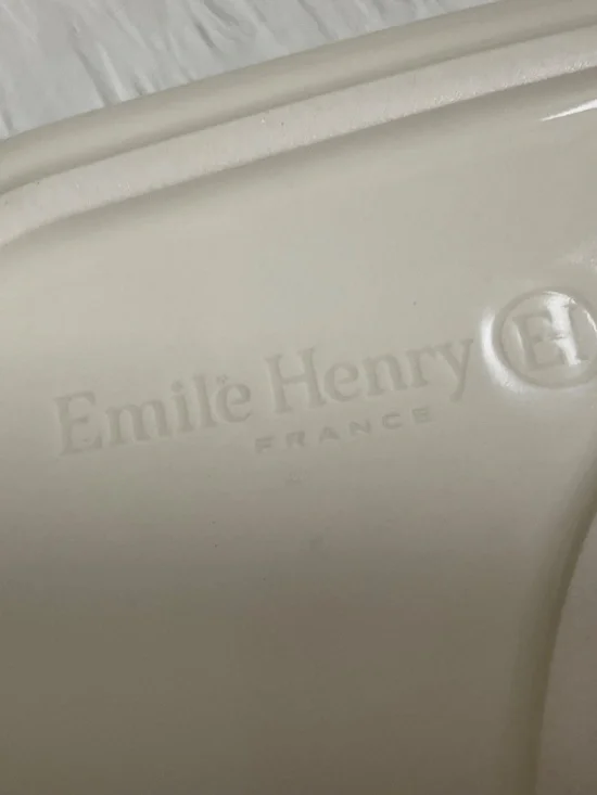 Emile Henry 🇫🇷 Rectangular Baking Dish - Picture 8 of 15